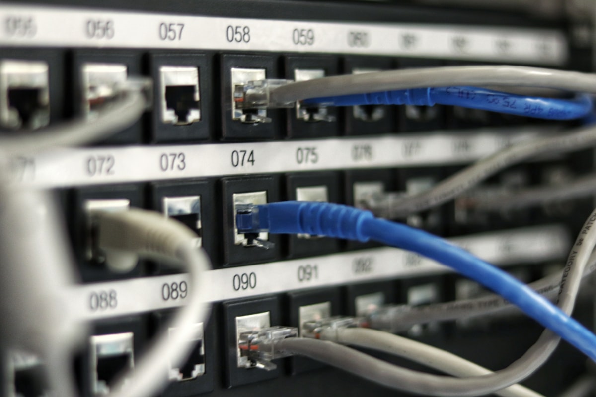 SD-WAN vs MPLS: מה מתאים לעסק ישראלי עם סניפים מרוחקים